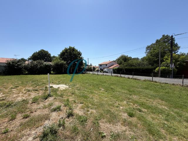 Terrain à bâtir viabilisé de 432 m2