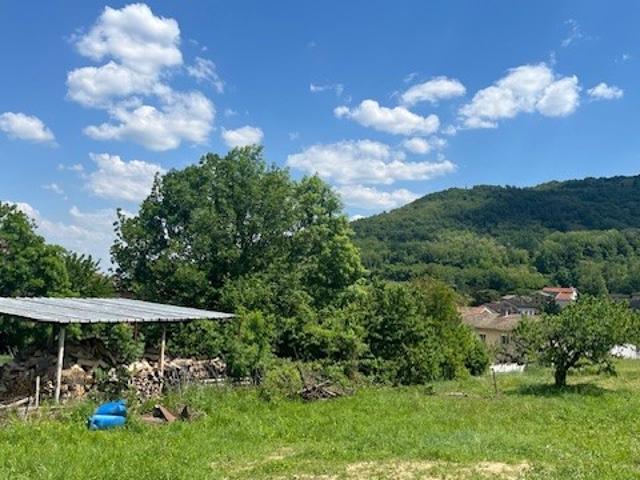 TERRAIN A SAINT DESIRAT