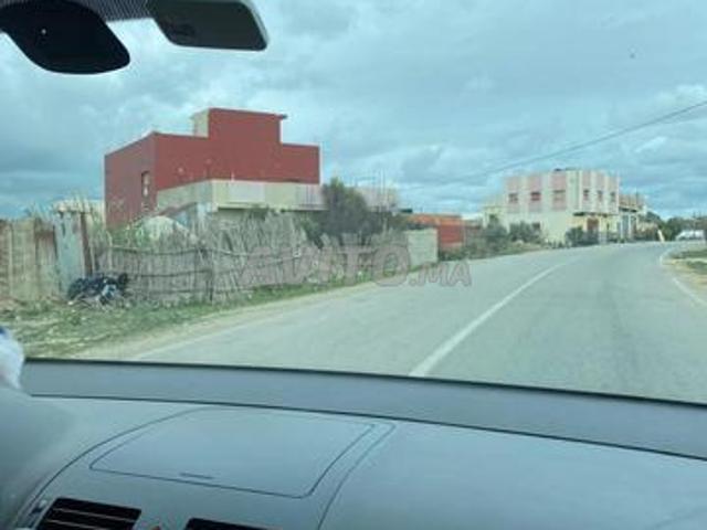 Terrain à Sekdla Tanger, eau, électricité et bus disponibles