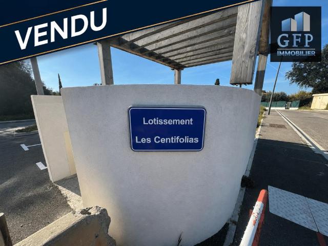 Terrain à Vendre à Bormes les Mimosas – 412 m²