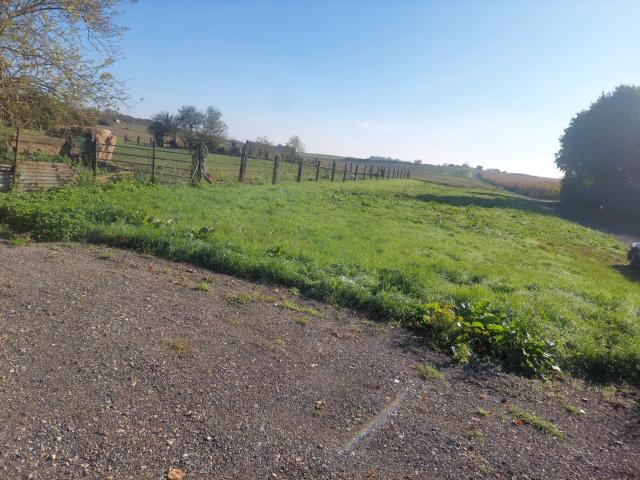 terrain a vendre constructible environ 870m²