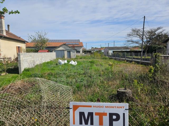 Terrain à vendre de 530,00 m² COUTRAS 33