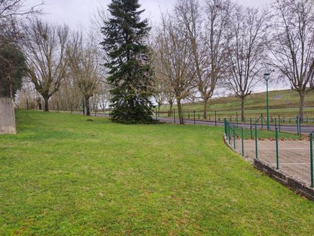 Terrain à vendre sur Saint Georges Les Baillargeaux