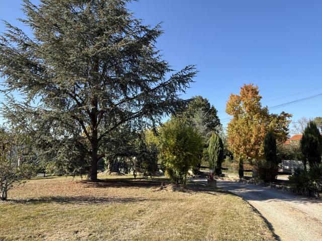 Terrain à vendre – Secteur recherché de Saint Martial – 669 m²