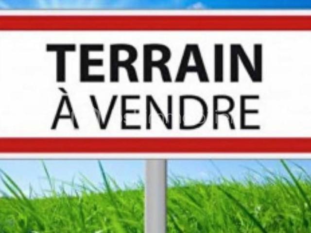TERRAIN A VENDRE
