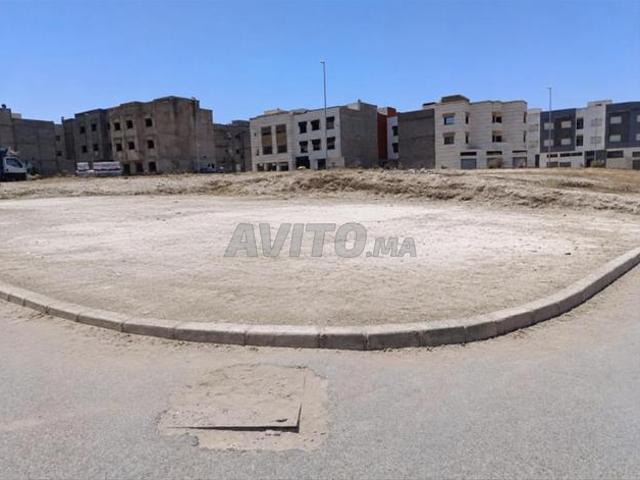 Terrain aménagé à vendre Tيتر superficie 236 m r4