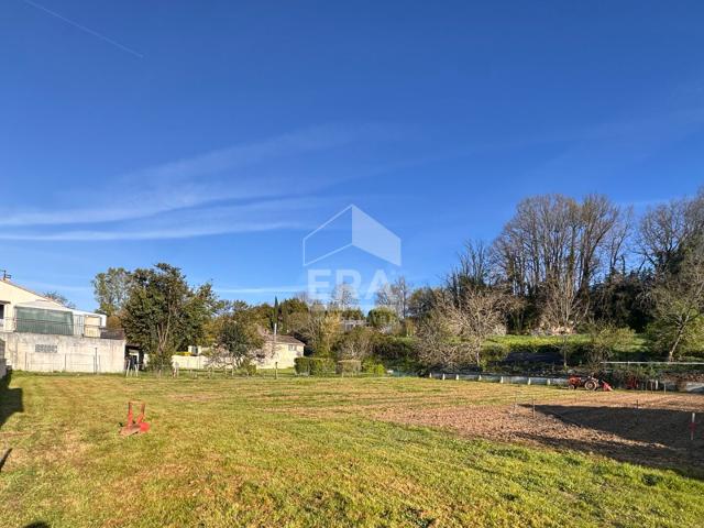 Terrain Bourg 1100 m2