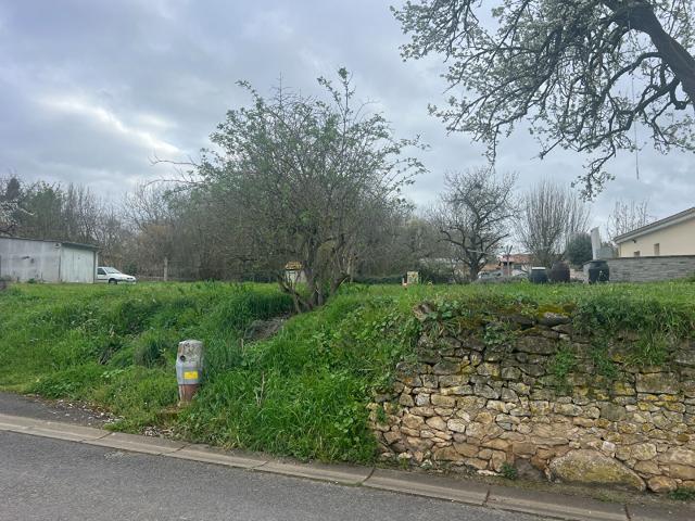 Terrain Civaux 622 m2