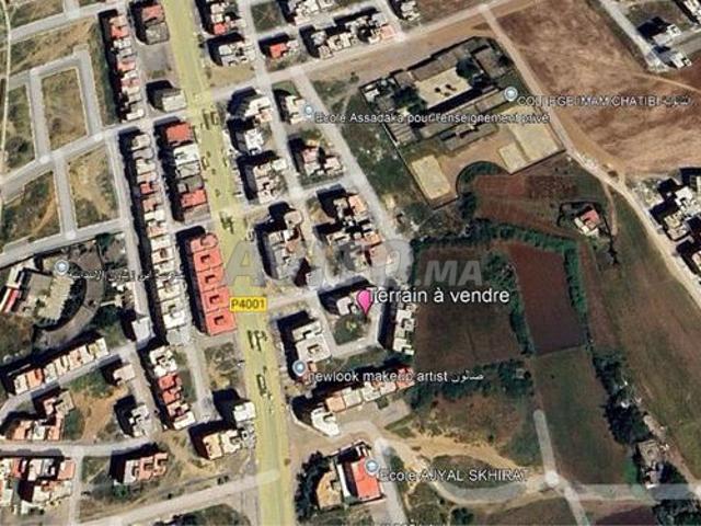 Terrain commerce R3 114m2 Bâtiment commercial à vendre