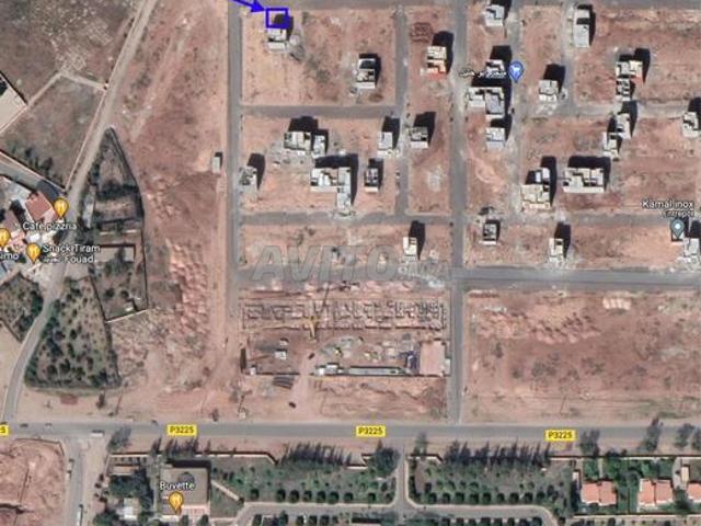 Terrain commercial double façade pour le projet Riyad à Béni Mellal