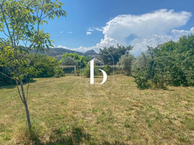 Terrain constructible