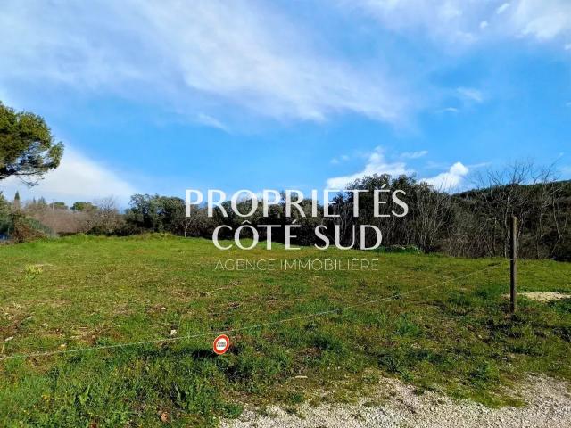TERRAIN CONSTRUCTIBLE