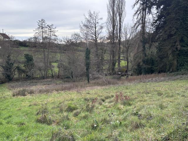 Terrain constructible 1750m2 non viabilisé