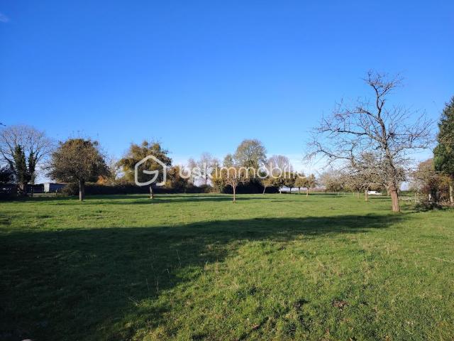 Terrain constructible 1815m²