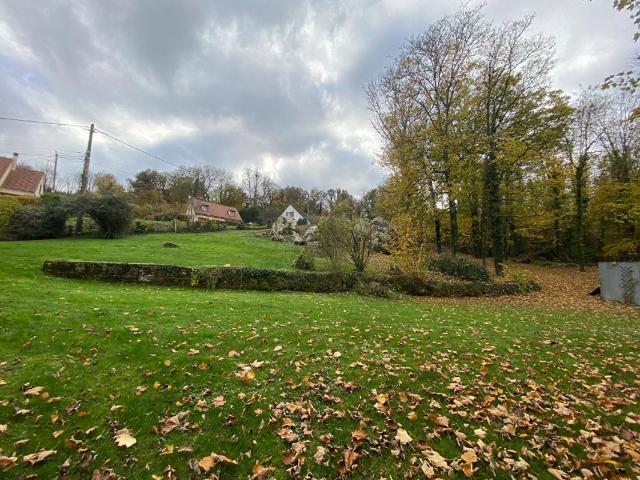 Terrain constructible 1 458 m² Libre constructeur À 5 min de Château Thierry