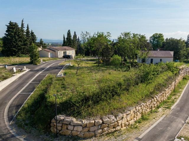 TERRAIN CONSTRUCTIBLE