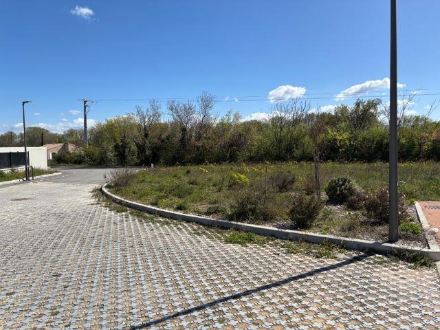 TERRAIN CONSTRUCTIBLE