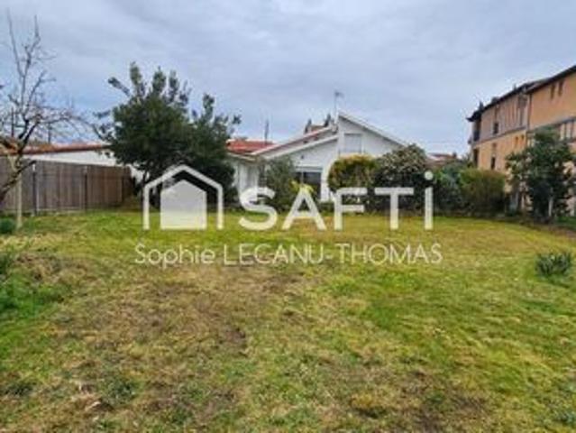 Terrain constructible