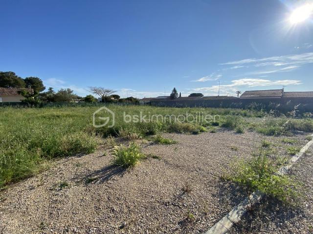 Terrain constructible 618m² Lignan sur Orb