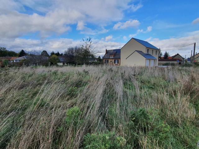 TERRAIN CONSTRUCTIBLE 636 m2 EVREUX