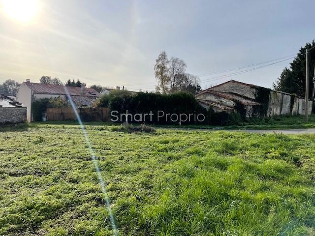 TERRAIN CONSTRUCTIBLE 865M2 ROMEGOUX