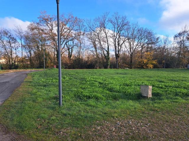 TERRAIN CONSTRUCTIBLE 875 AVEC VUE