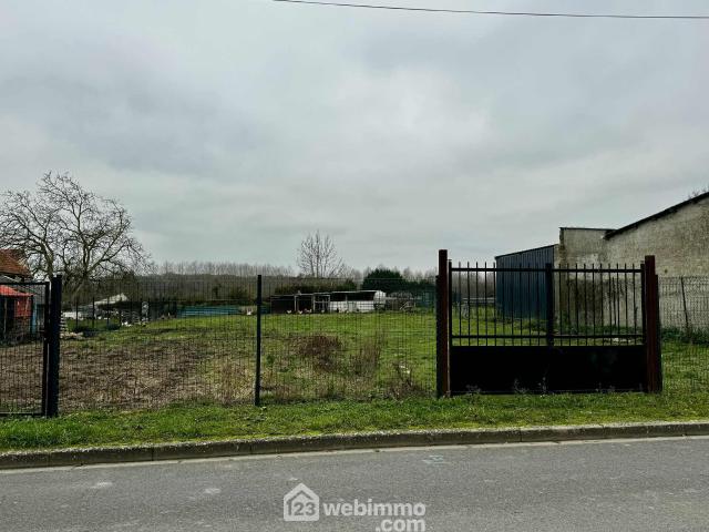 Terrain constructible 937m² Versigny