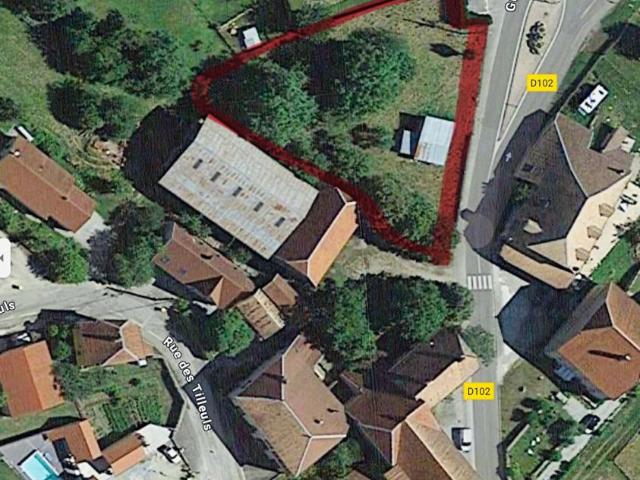 Terrain constructible centre de village