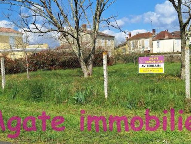 TERRAIN CONSTRUCTIBLE A VILLANDRAUT
