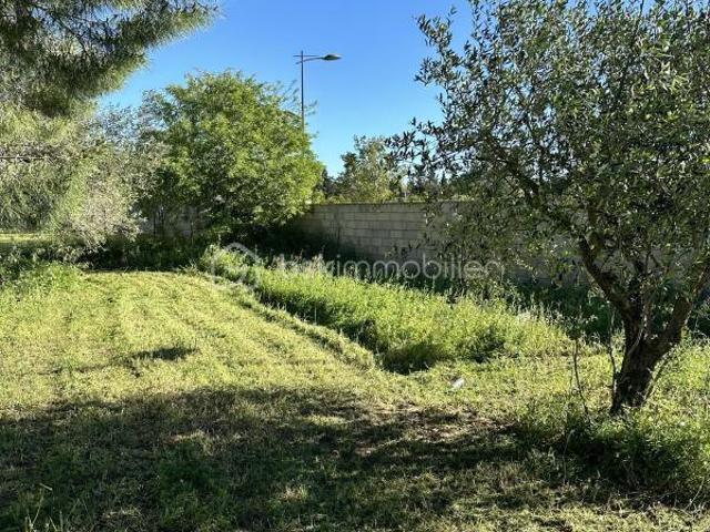 Terrain constructible à Aimargues