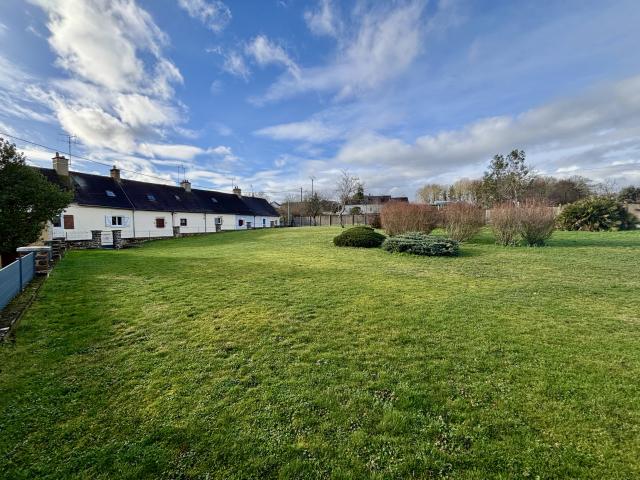 Terrain constructible à Fresnay sur Sarthe