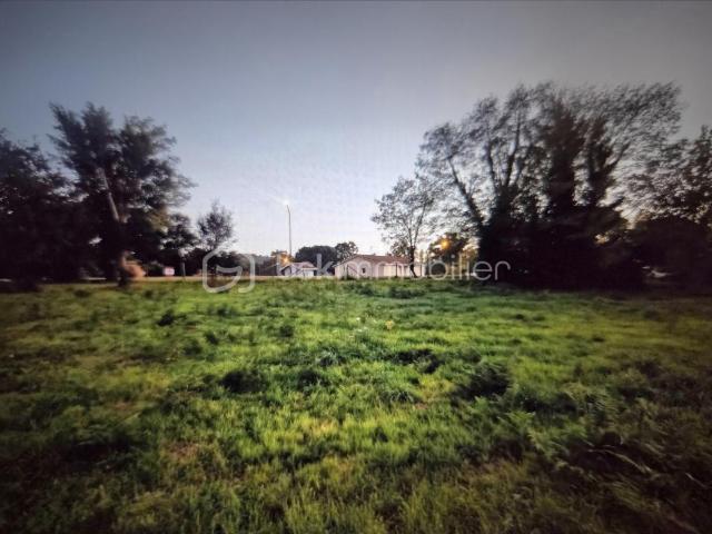 TERRAIN CONSTRUCTIBLE à Lévignacq 40170
