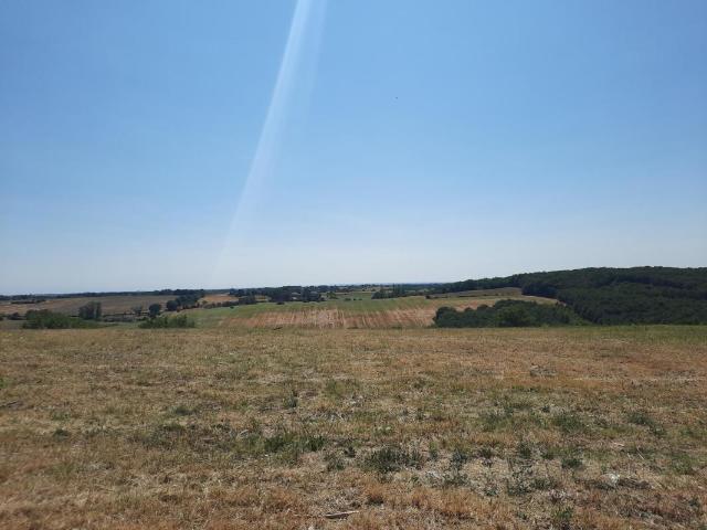 Terrain Constructible à MONTJOIRE !