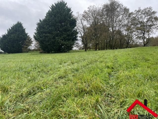 Terrain constructible à Objat en Corrèze