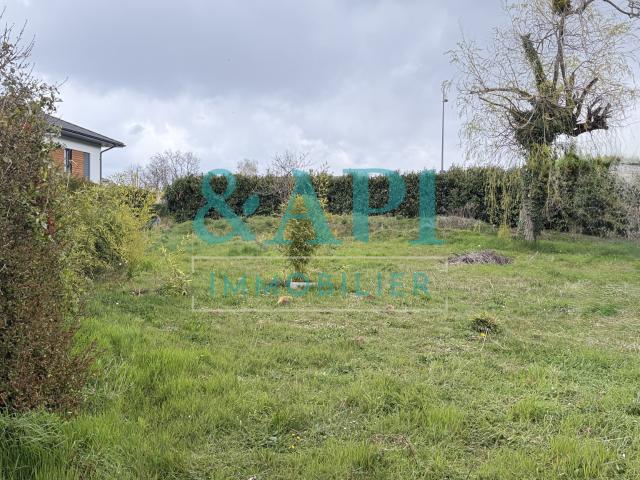 ARMOY TERRAIN PLAT VIABILISÉ 1 050 M2 LIBRE CONSTRUCTEUR