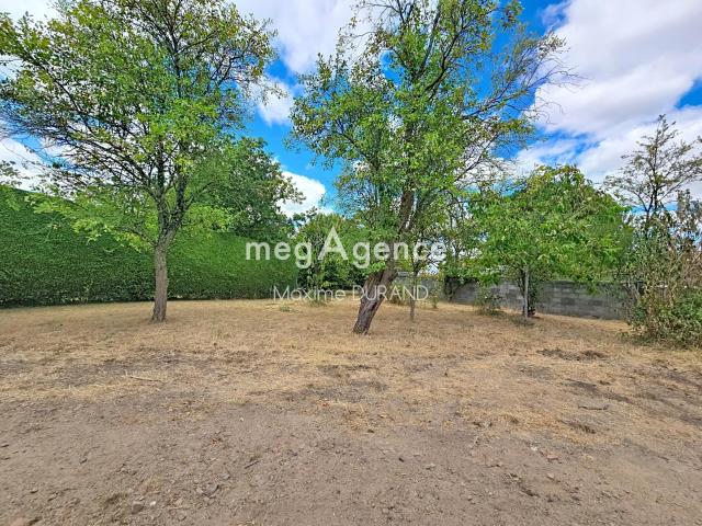 Terrain constructible au cœur de La Romagne