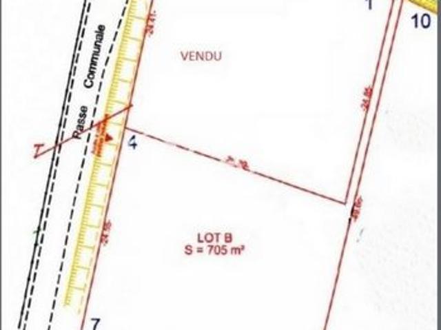 Terrain constructible au calme