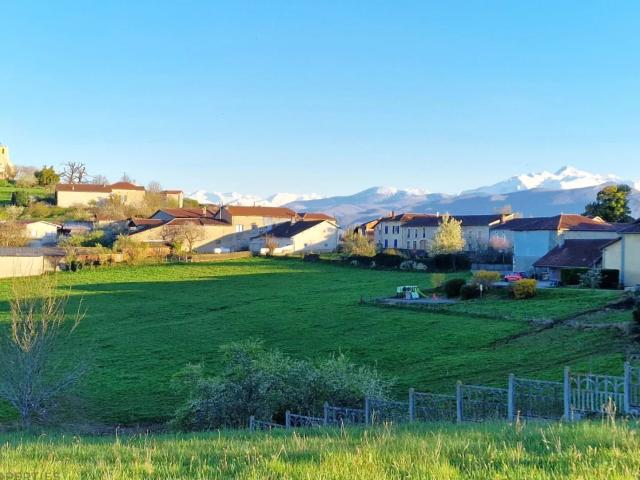Terrain constructible avec vue sur les Pyrénées