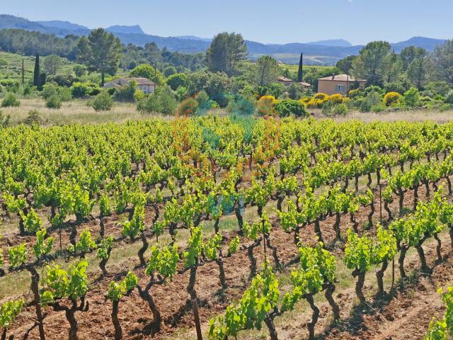 Terrain constructible dans petite copropriété