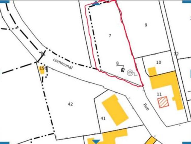 Terrain constructible de 1209m2 à Doncourt les Longuyon