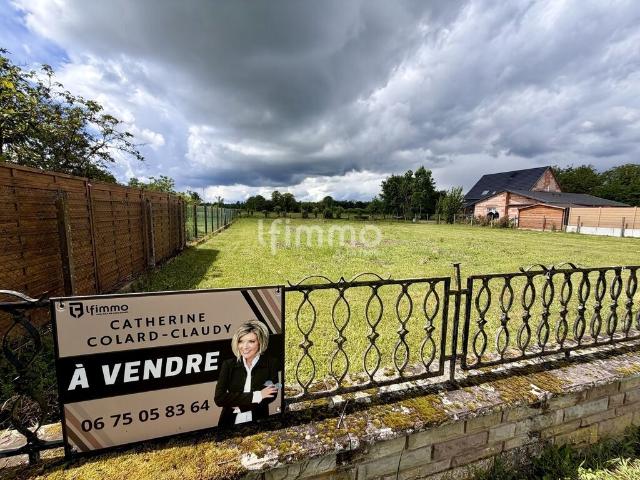 Terrain constructible de 1438m²