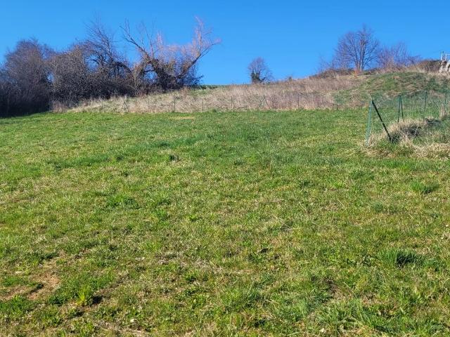 Terrain constructible de 1540 m²
