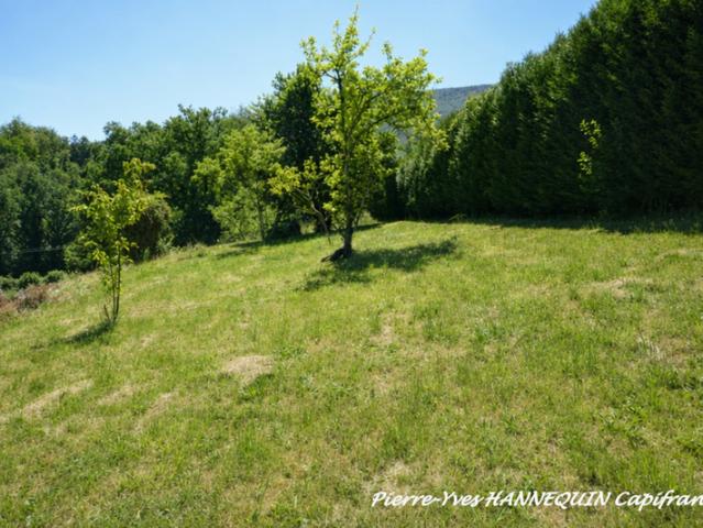 Terrain constructible de 1 020 m² avec vue panoramique – Saint Jorioz 74