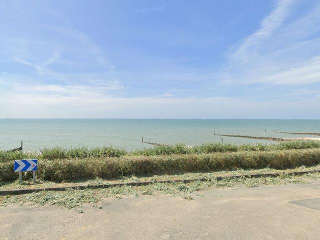 Terrain à bâtir de 263 m² aux Moutiers en Retz, à seulement 450 m de la côte