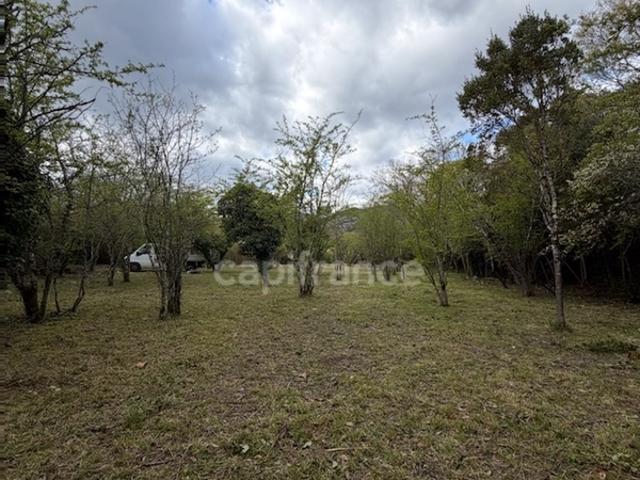 Terrain constructible de 2 280 m² SAINT HIPPOLYTE DU FORT 30