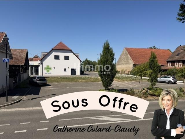 Terrain constructible de 381m² au cœur du village