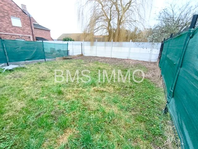 Terrain constructible de 390m2 en second rang