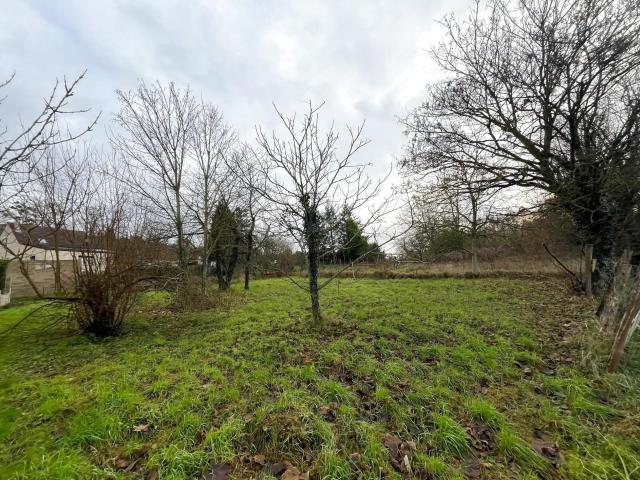 Terrain Constructible de 400 m2 près de Soissons