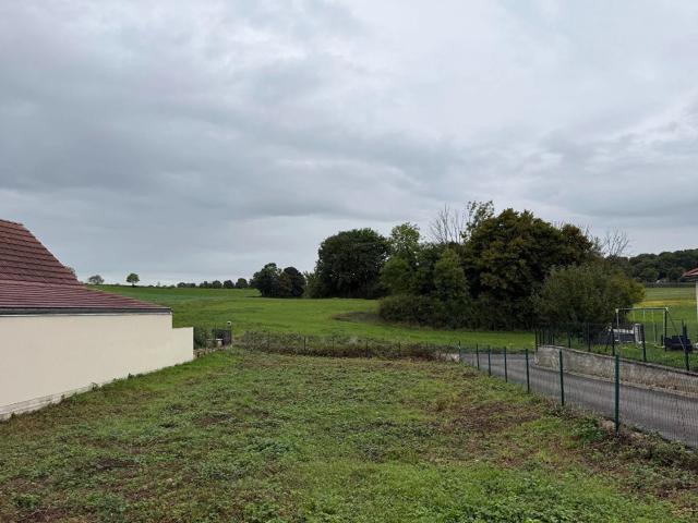 Terrain constructible de 425m2 à 5 minutes de Besançon