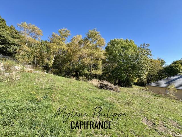 Terrain constructible de 514 m² – CHORGES 05